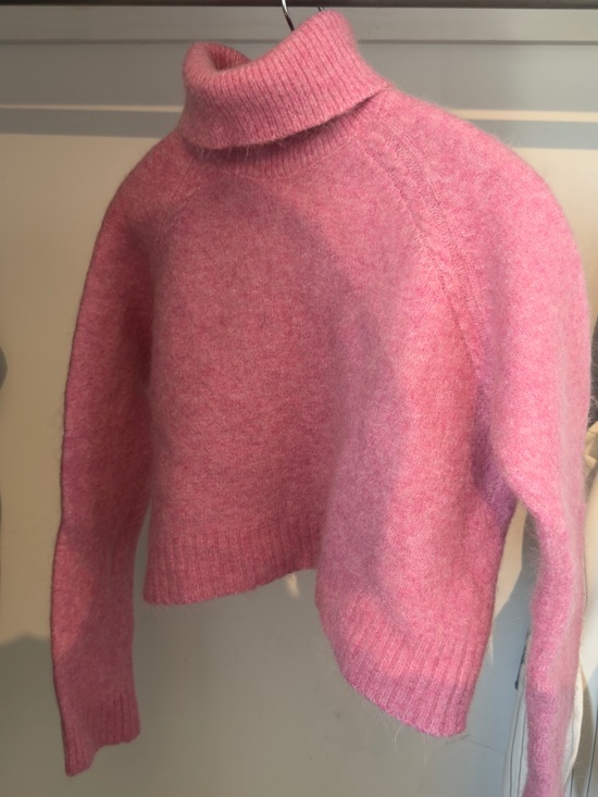 Sezane Sweaters - Sezane Pink Cropped Turtleneck Sweater